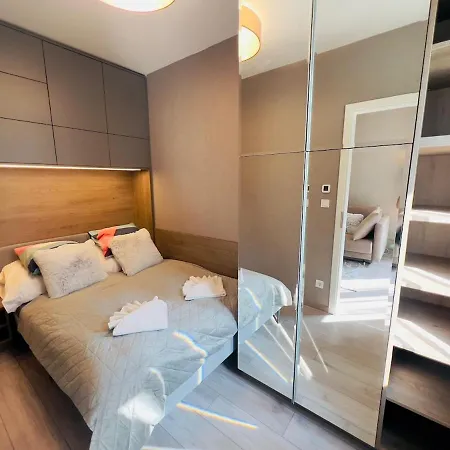 Karzo Lu 204 Free Garage Budapešť