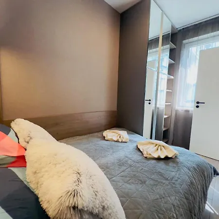 Karzo Lu 204 Free Garage Apartmán *