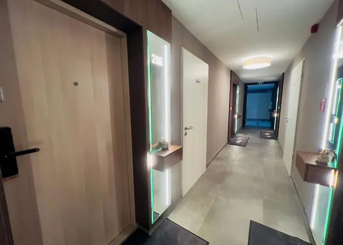Karzo Lu 204 Free Garage * 布达佩斯